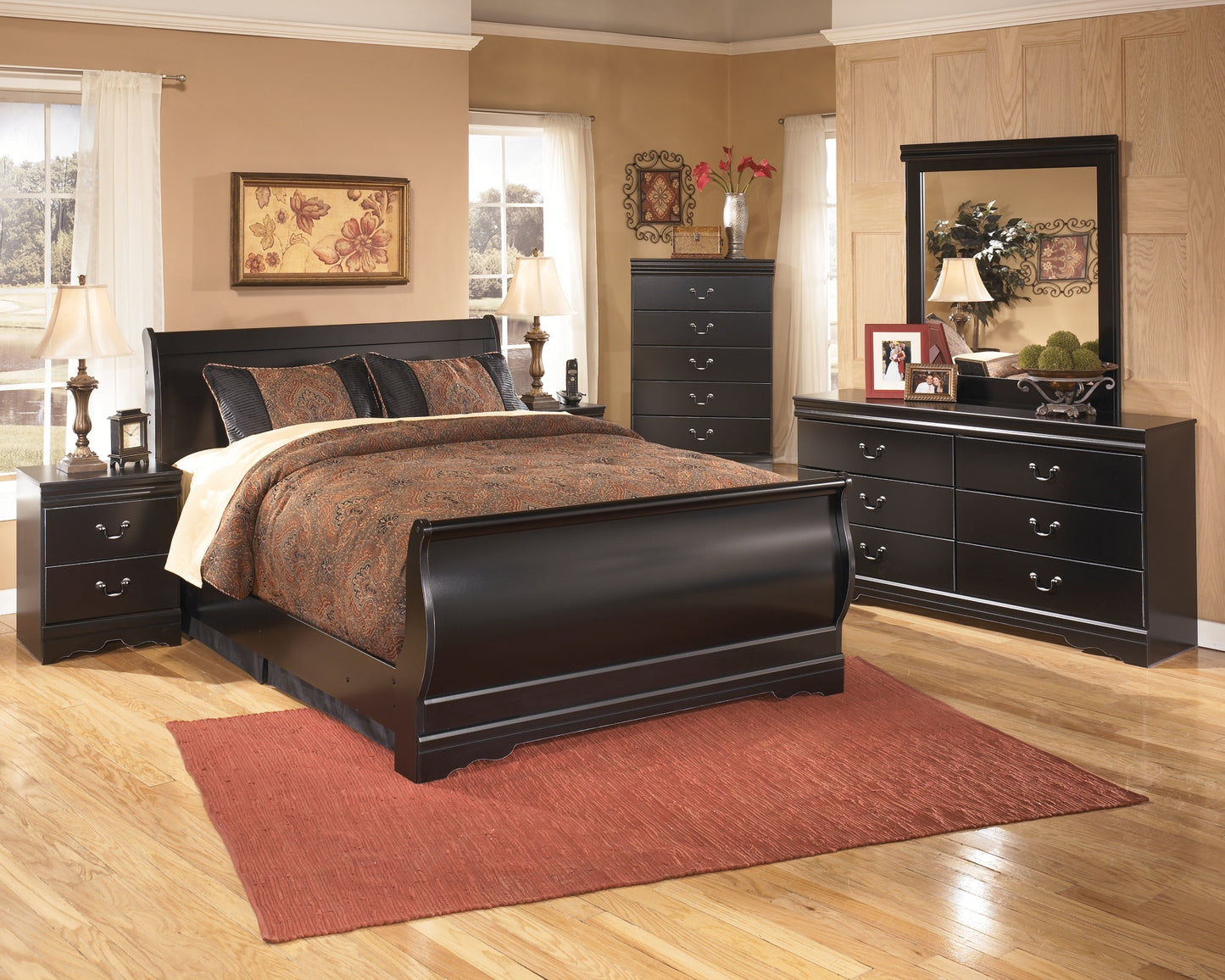 Ashley Express - Huey Vineyard Sleigh Bed