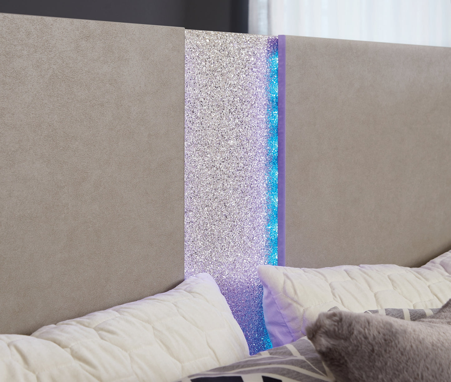 Ashley Express - Surancha Panel Bed