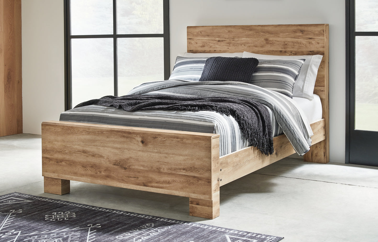 Ashley Express - Hyanna Panel Bed
