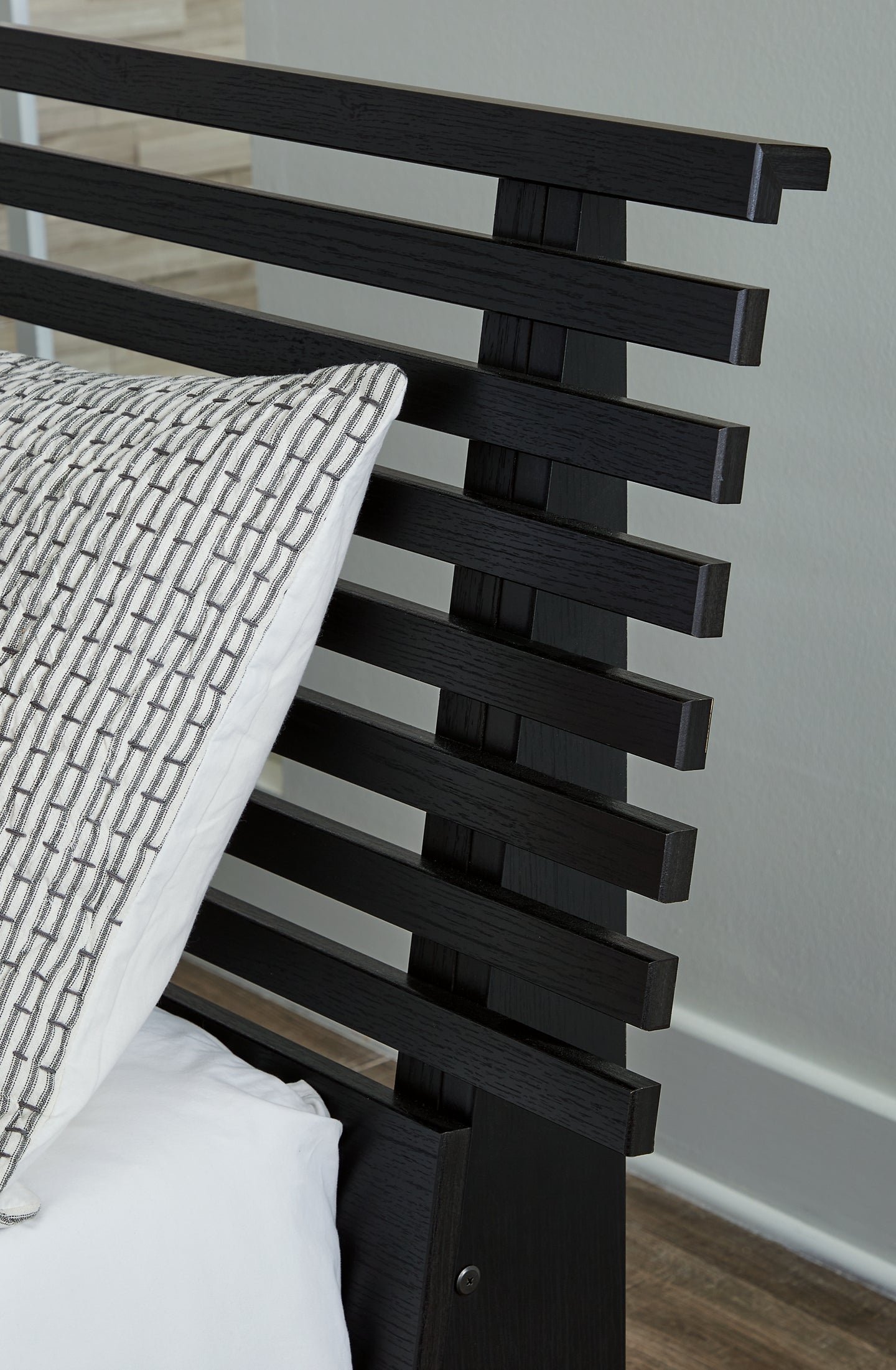 Ashley Express - Danziar Slat Panel Bed