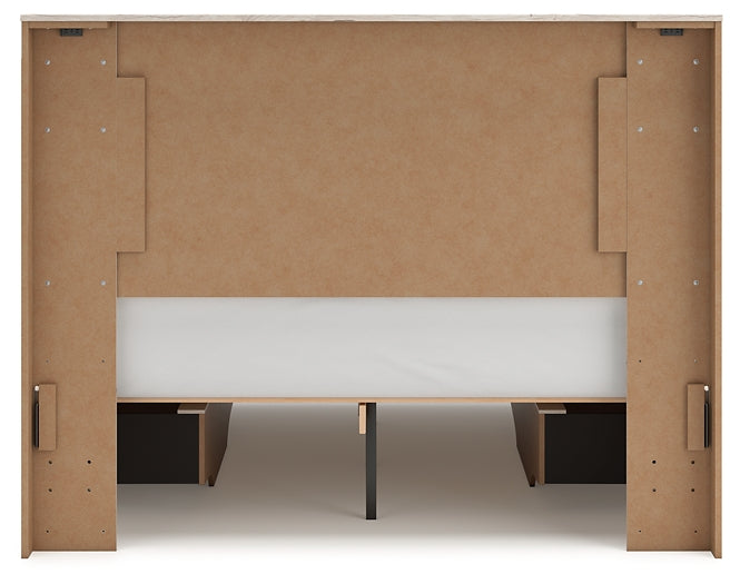Queen Panel Bed with Mirrored Dresser and Nightstand