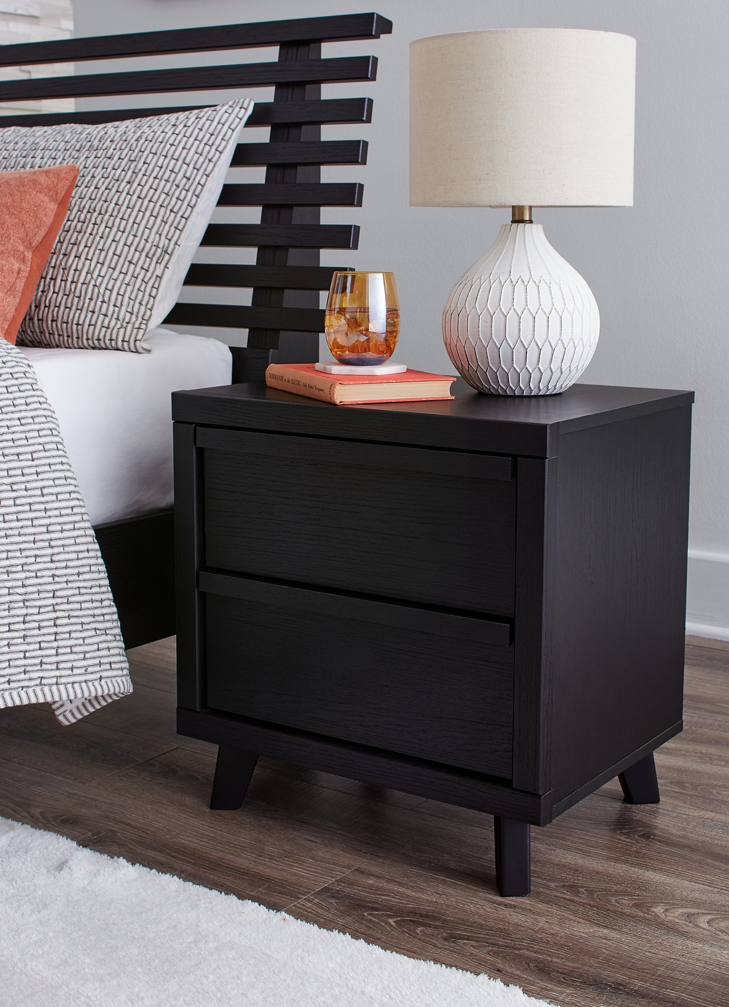 Danziar Queen Panel Headboard with Mirrored Dresser, Chest and Nightstand