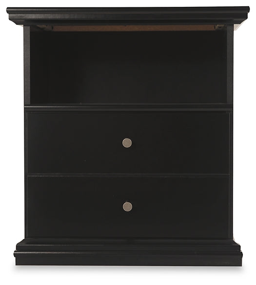 King Panel Bed with Mirrored Dresser and Nightstand