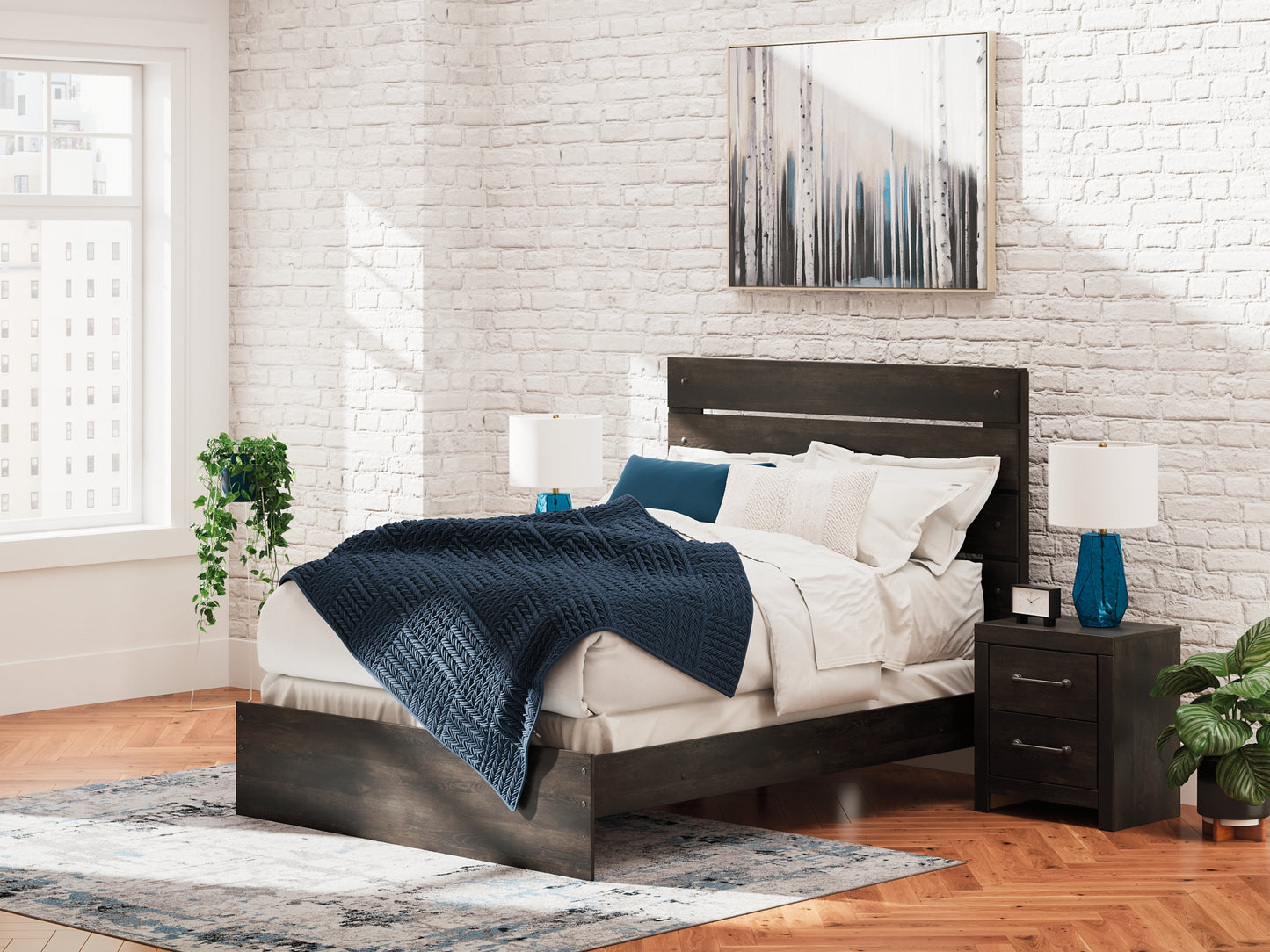 Hollivern Queen Panel Bed with Mirrored Dresser, Chest and Nightstand