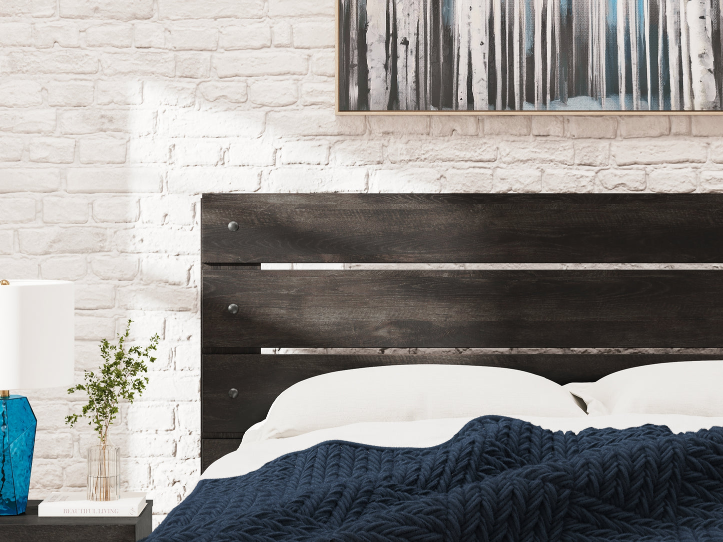 Hollivern Queen Panel Bed with Mirrored Dresser, Chest and Nightstand