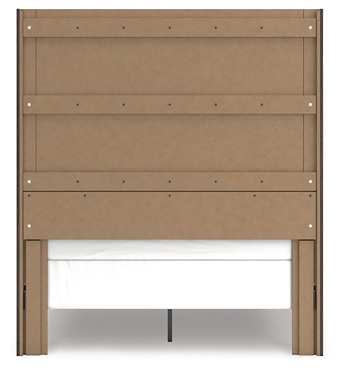 Queen Panel Bed with Mirrored Dresser, Chest and Nightstand