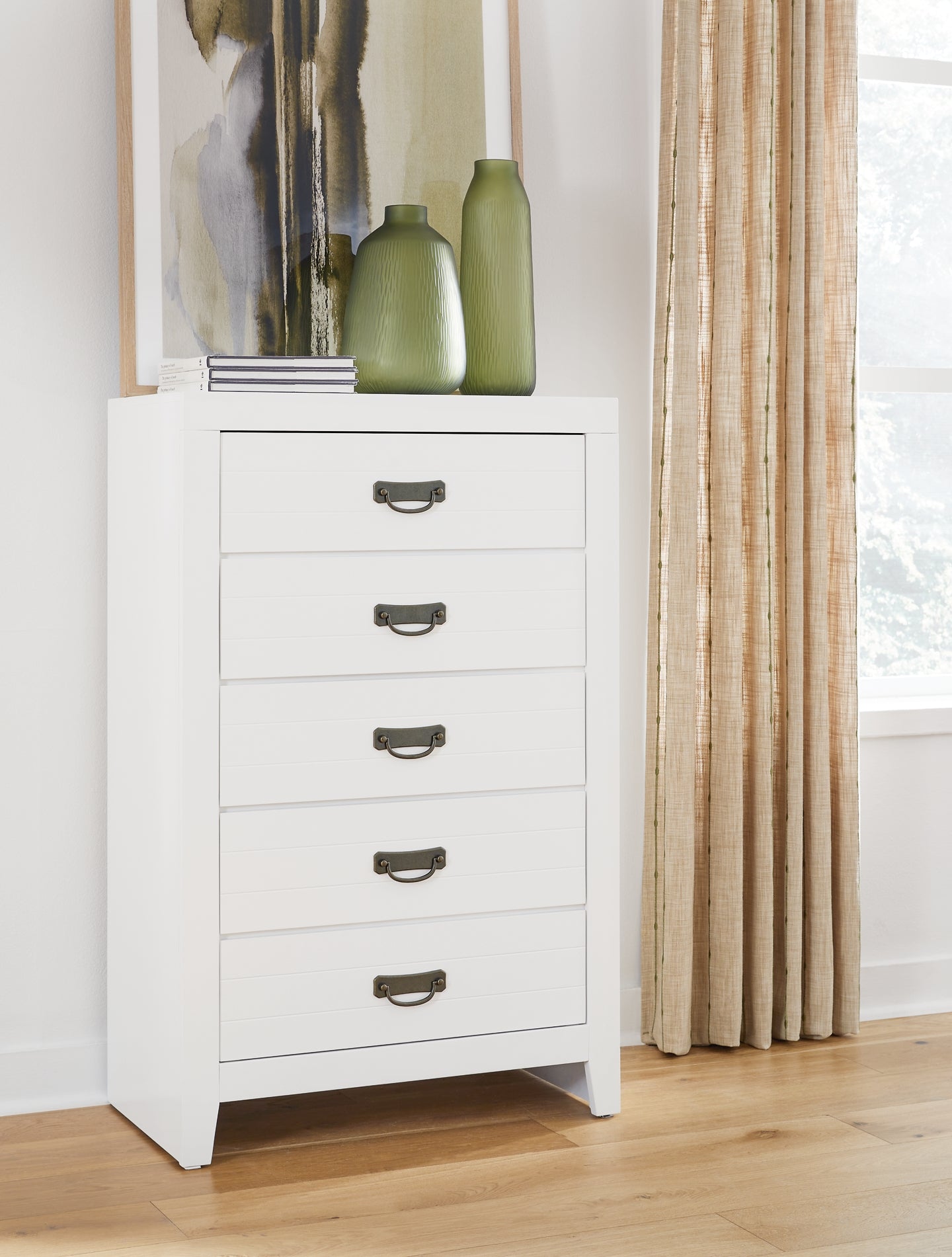 Binterglen Queen Panel Bed with Mirrored Dresser, Chest and Nightstand