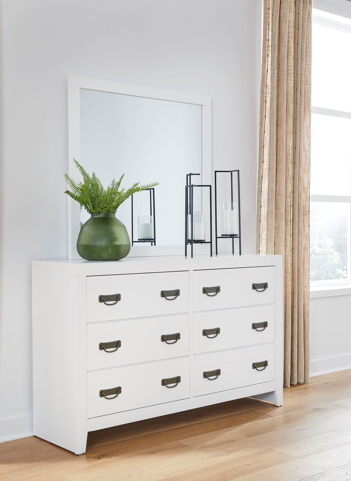 Binterglen California King Panel Bed with Mirrored Dresser, Chest and Nightstand