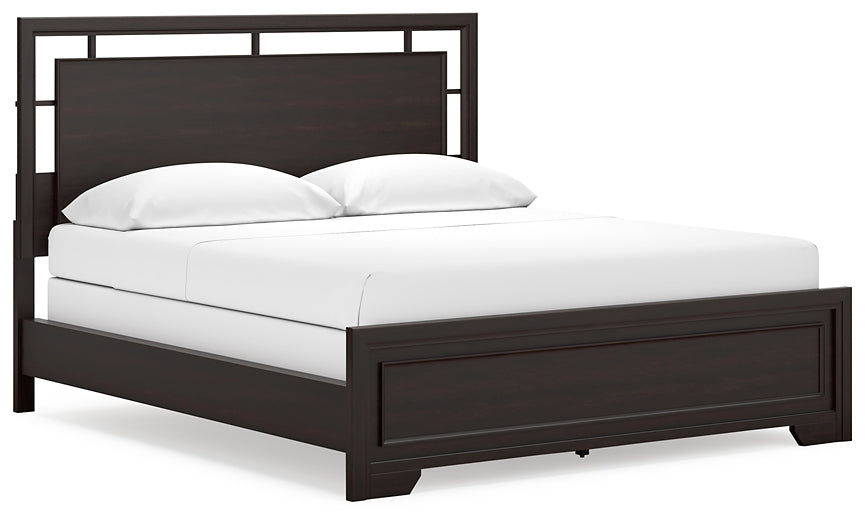 Covetown California King Panel Bed with Mirrored Dresser, Chest and Nightstand